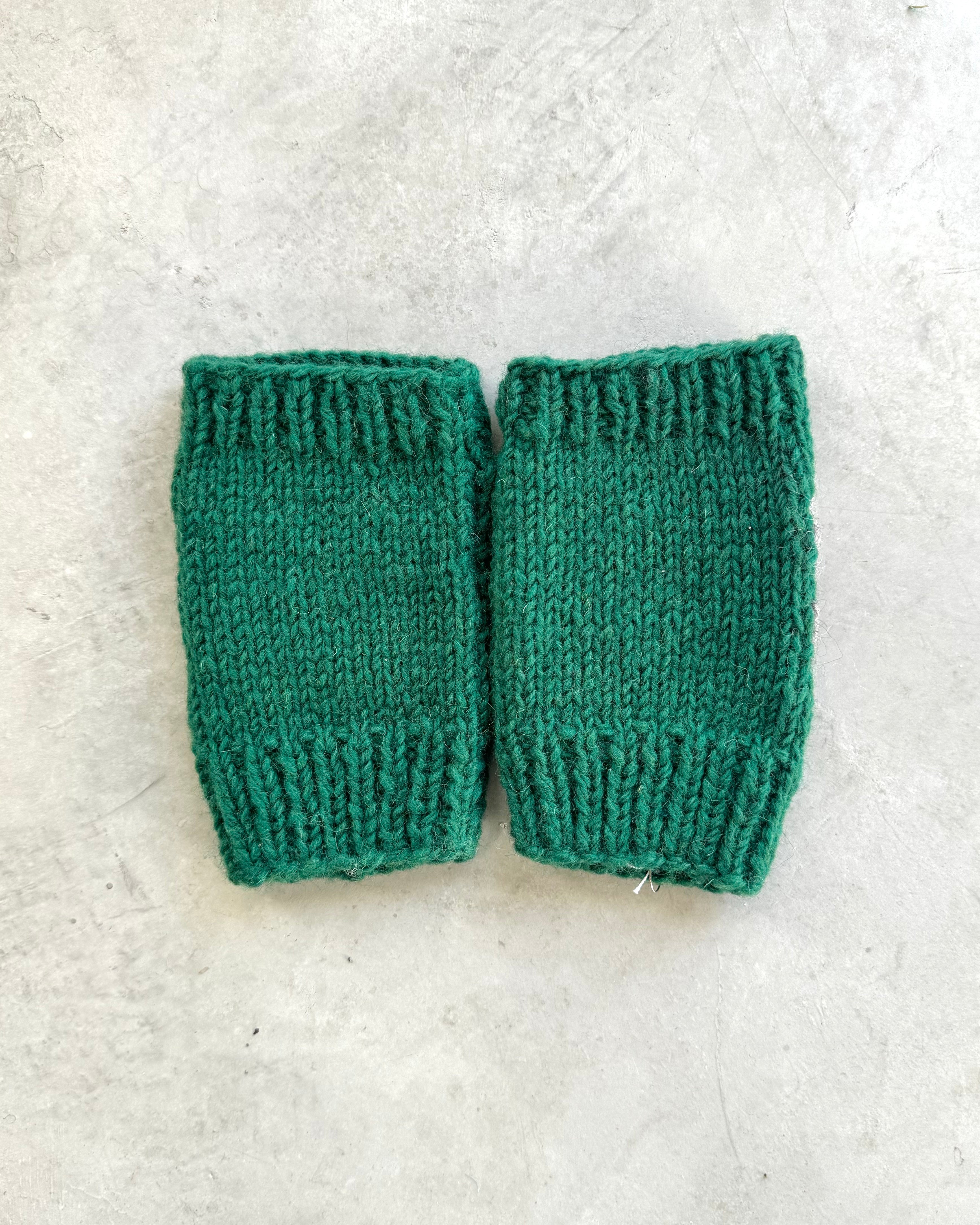 MacMahon Knitting Mills / Hand Warmer-Flower - GREEN