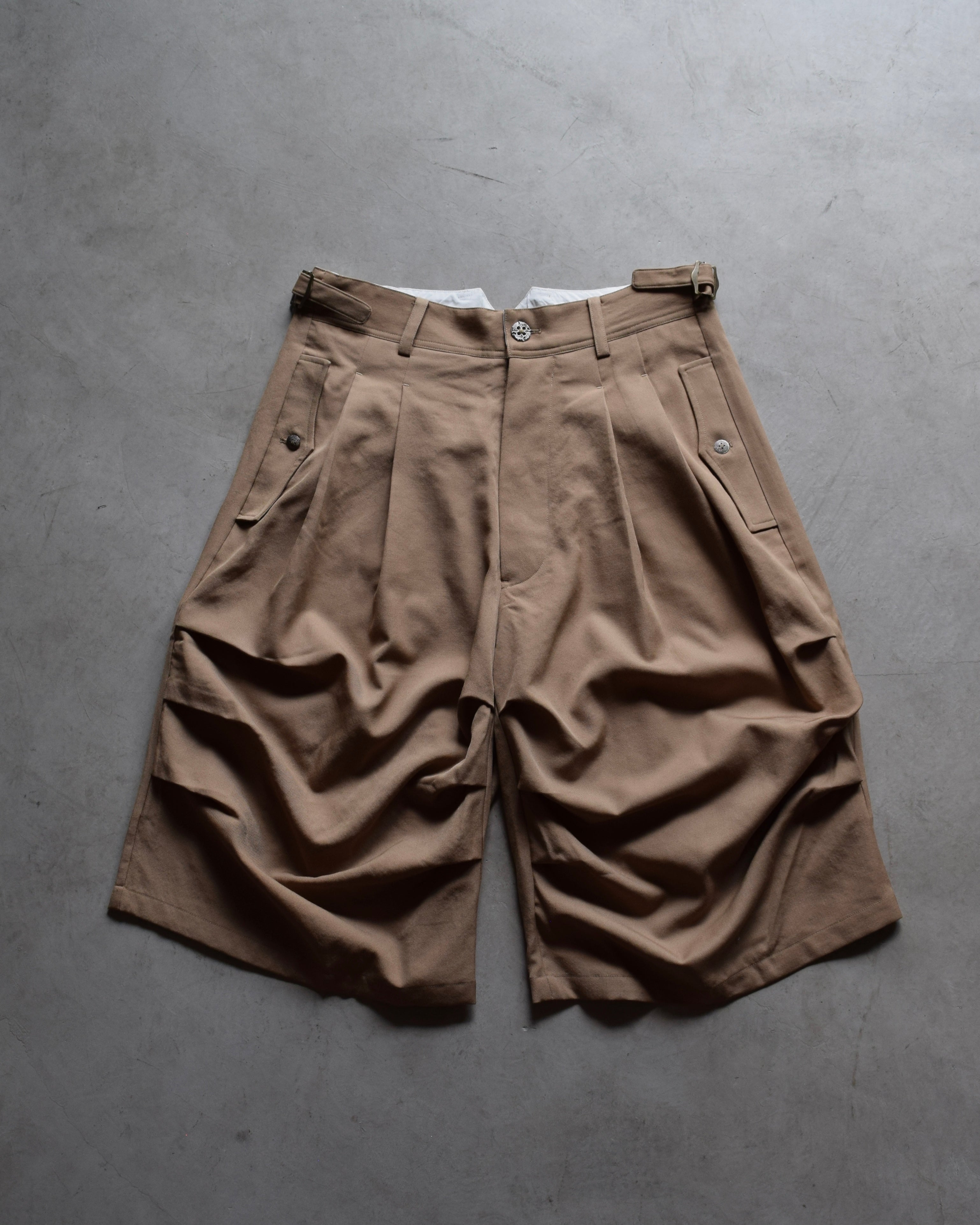 LES SIX / marching shorts - BEIGE