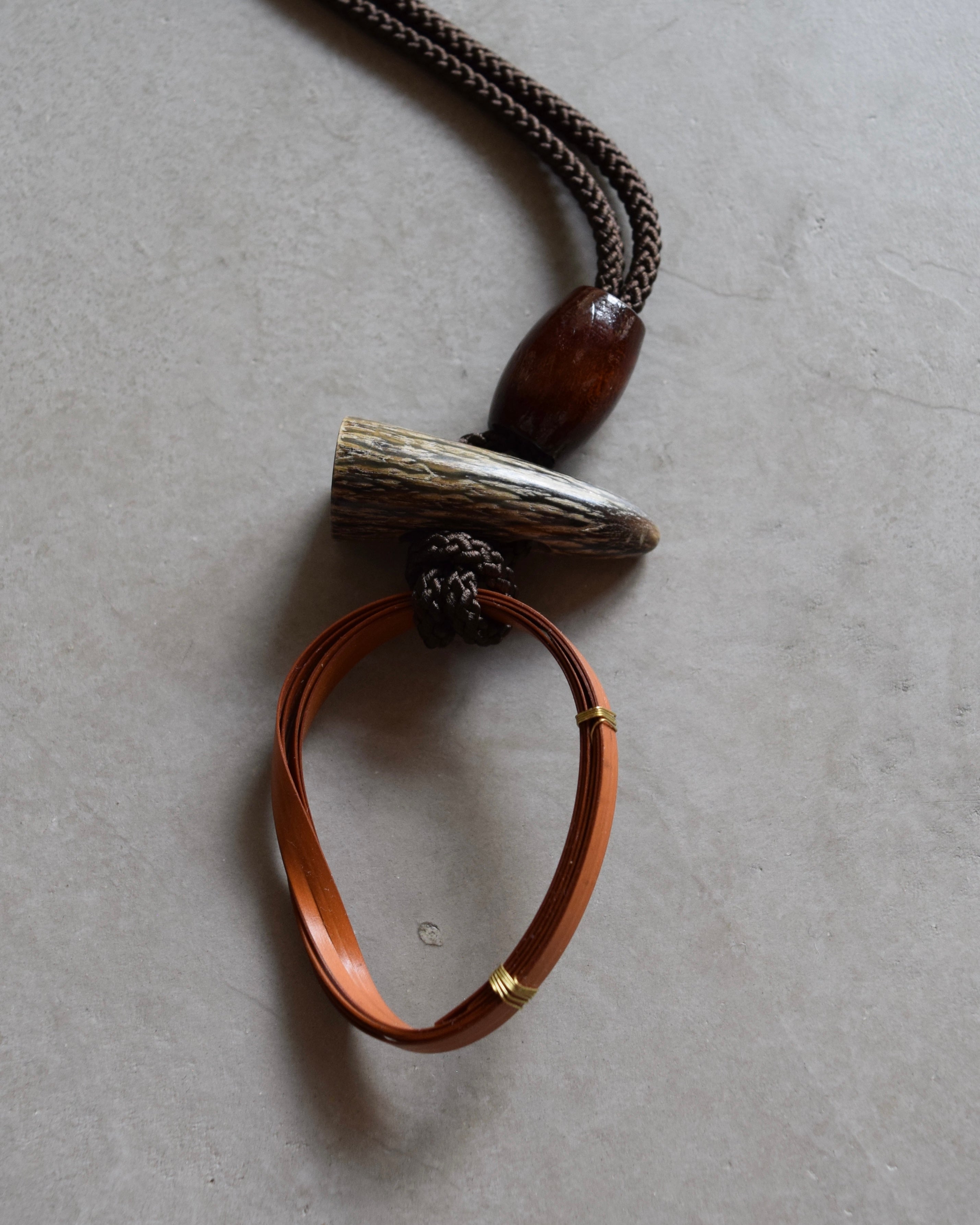 satou / "take necklace" 2024AW - brown