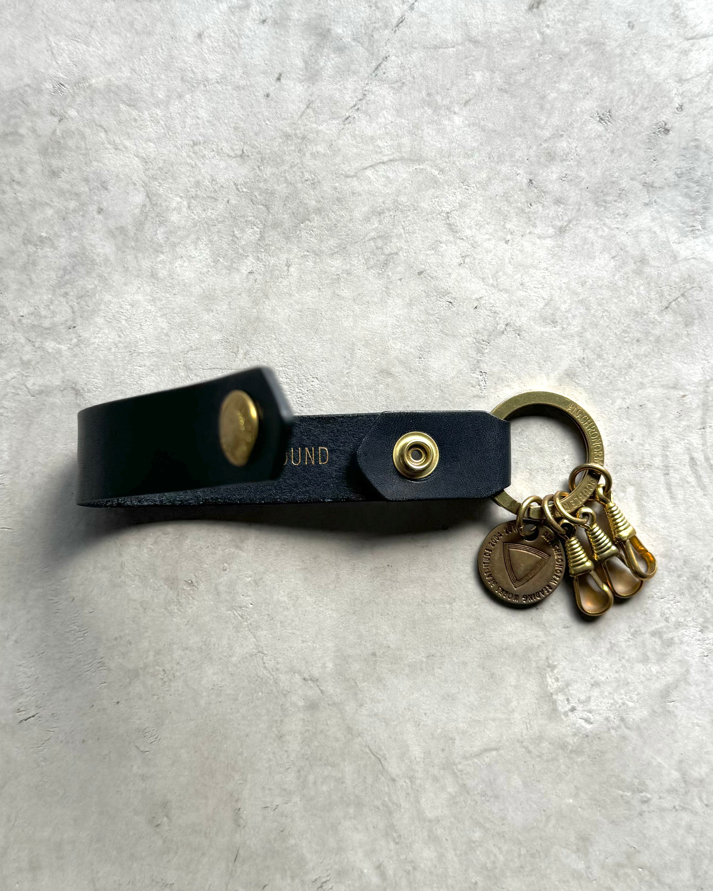ANACHRONORM / MEDAL KEY HOLDER - BLACK
