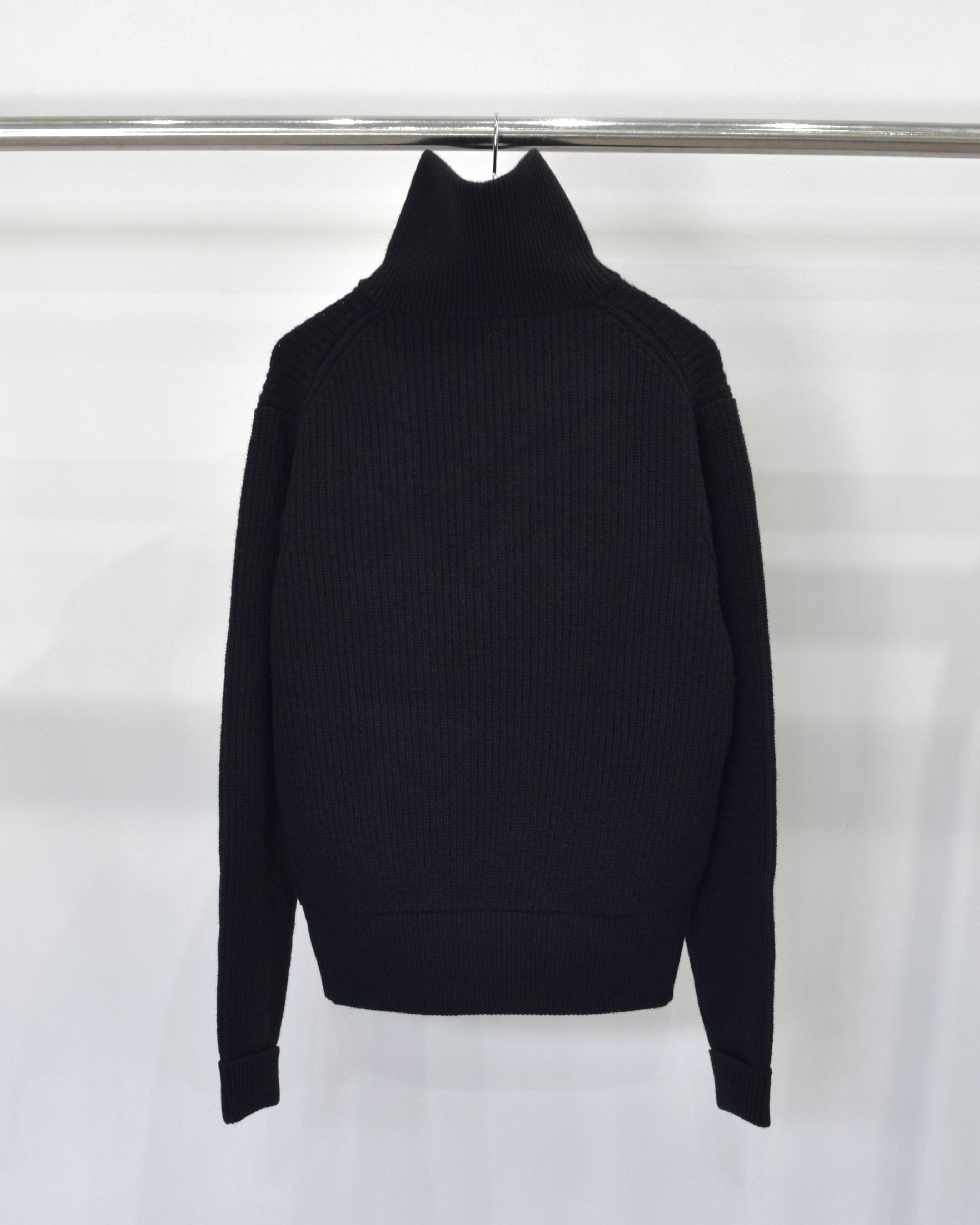 satou / "half zip tokkuri knit" - black