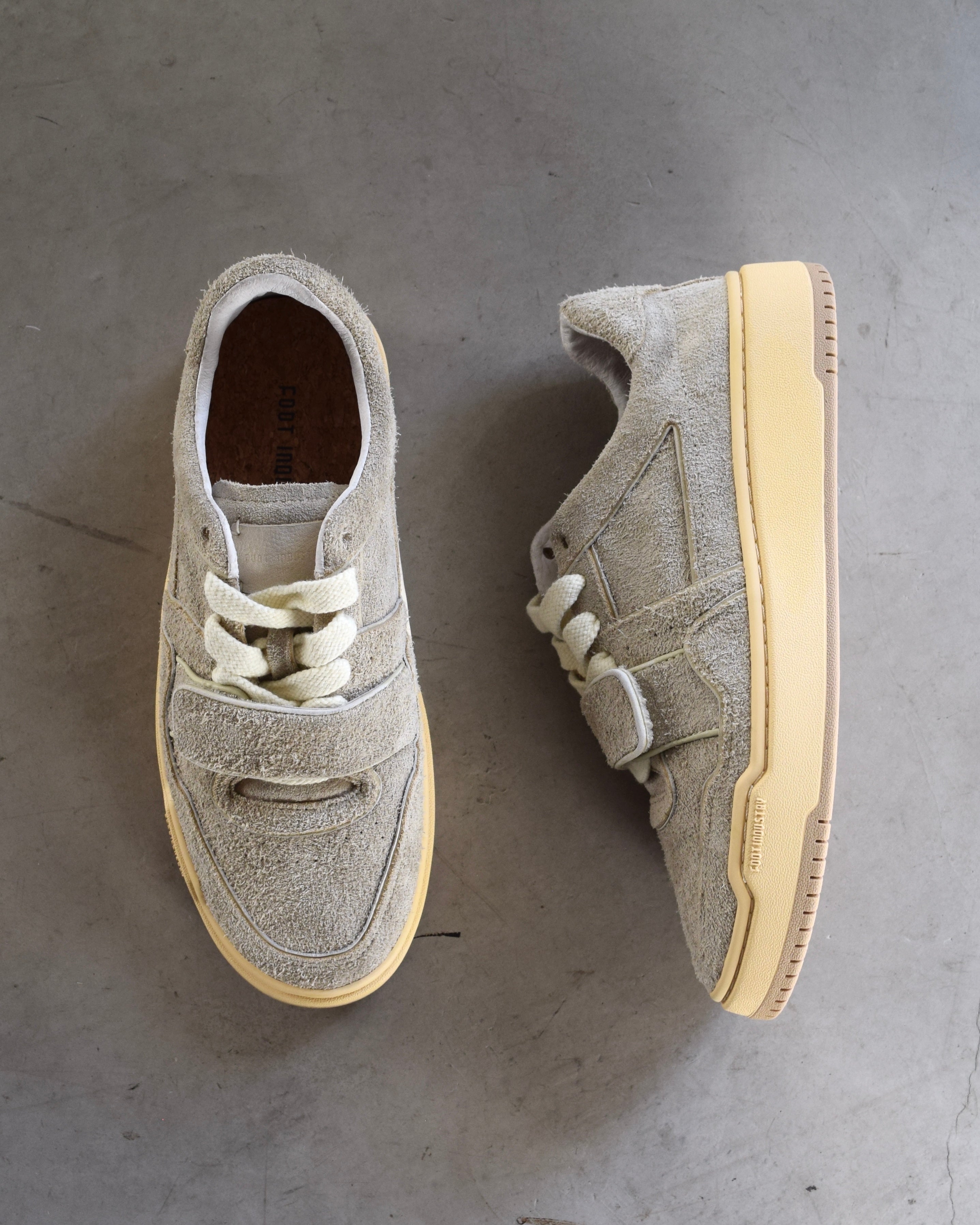 FOOT INDUSTRY / SKATE TRAINER - KHAKI