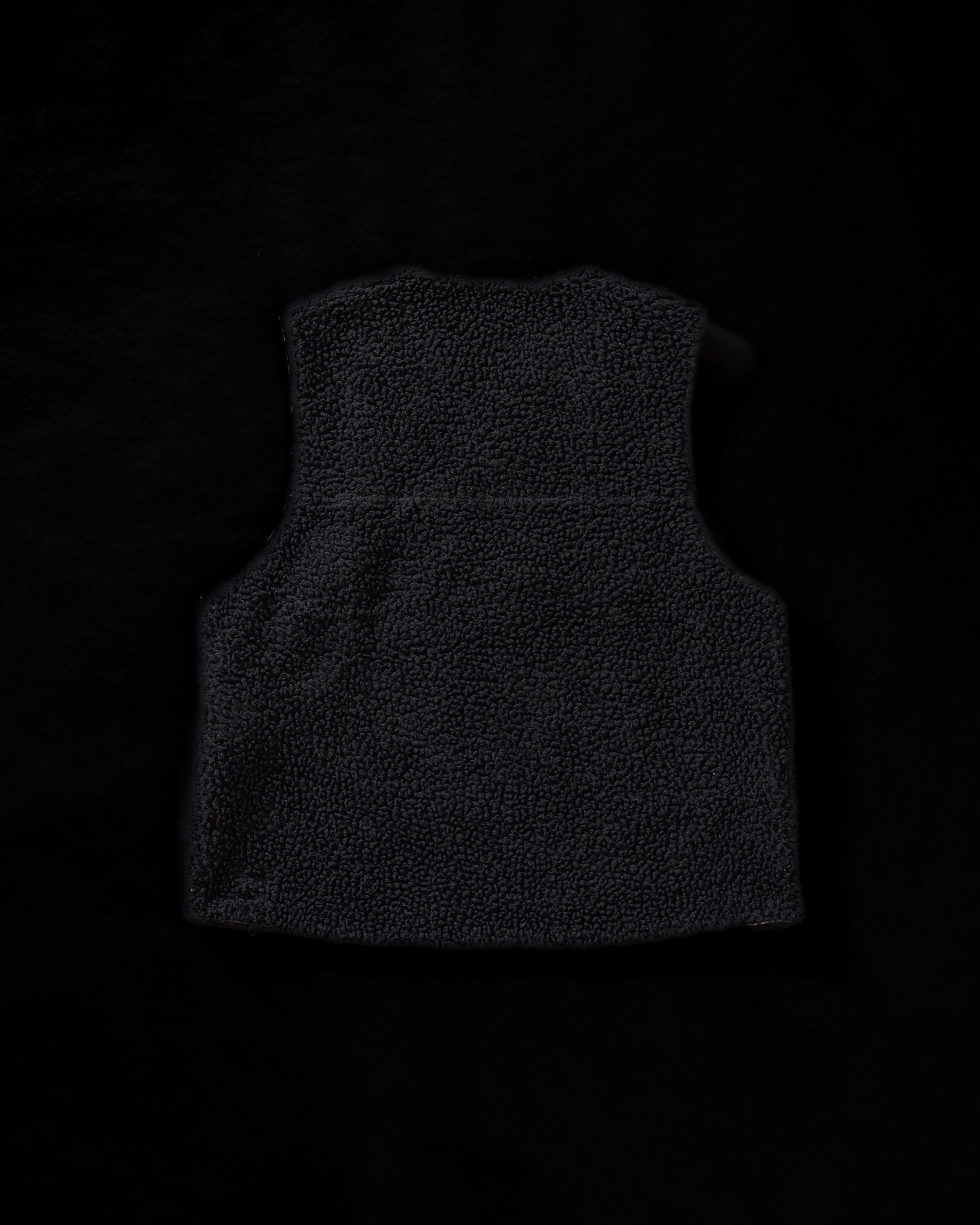 ANACHRONORM / REMAKED REVERSIBLE DUCK VEST - BLACK