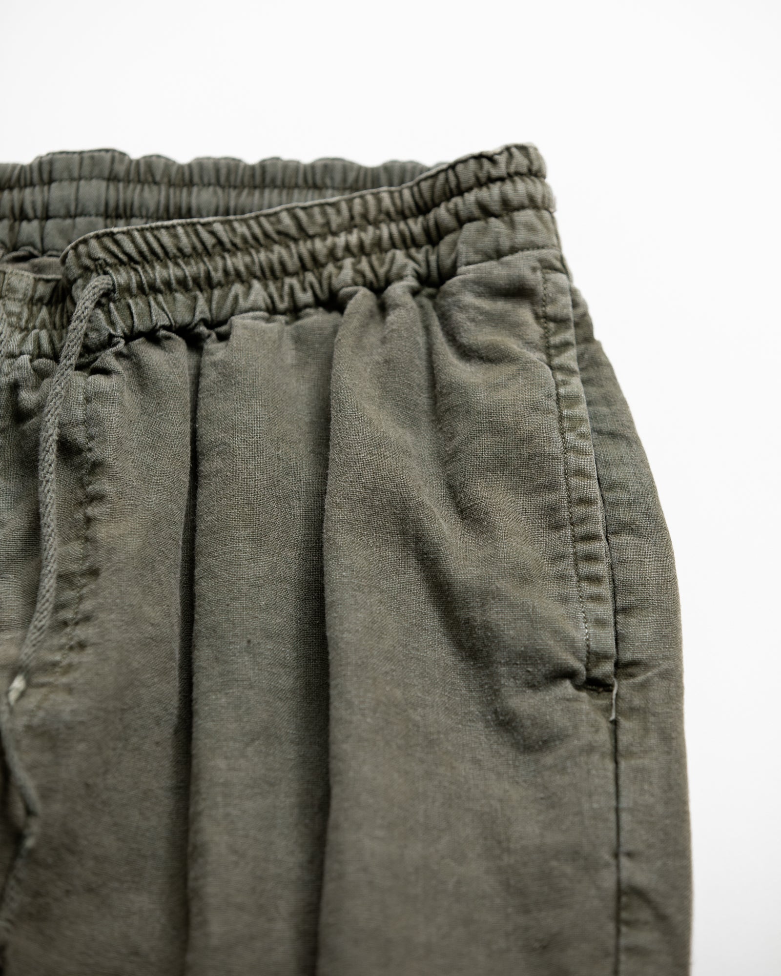 ANACHRONORM / PIGMENT DYED LINEN TAPERED EASY PANTS - OLIVE