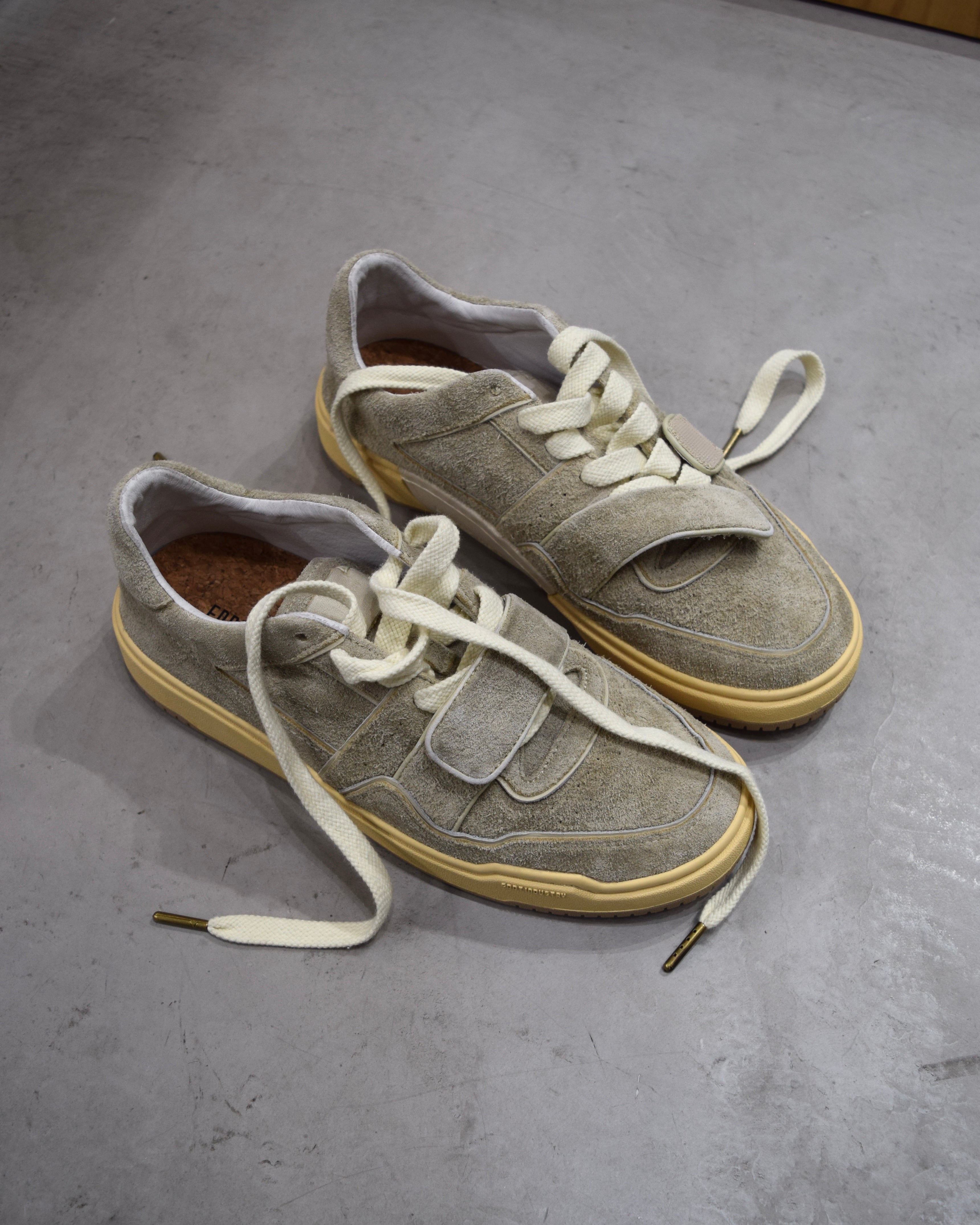 FOOT INDUSTRY / SKATE TRAINER - KHAKI