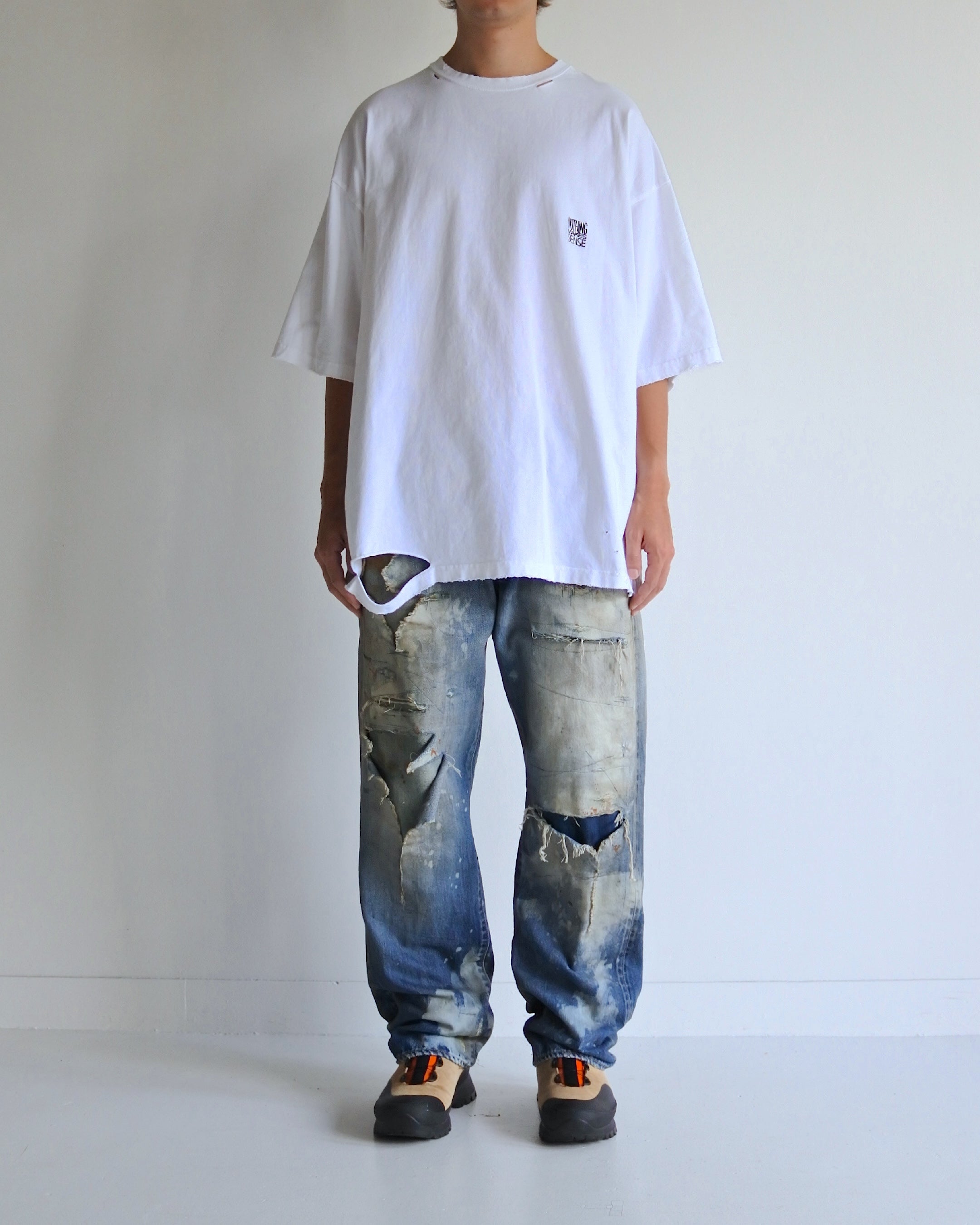 ANACHRONORM / EMBROIDERY DAMAGED S/S T-S - WHITE