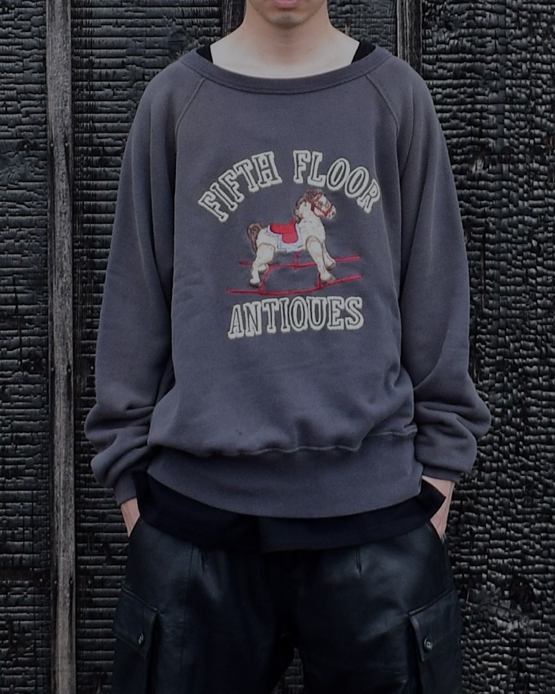 samuel zelig / Antique Crewneck - CHARCOAL