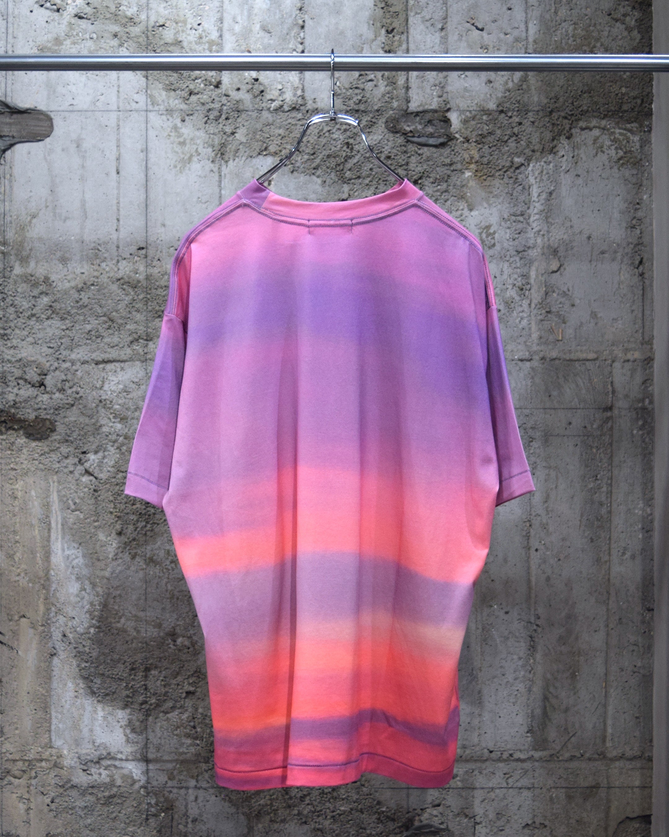 INTODUSK / DUSK SS TEE - PINK PURPLE