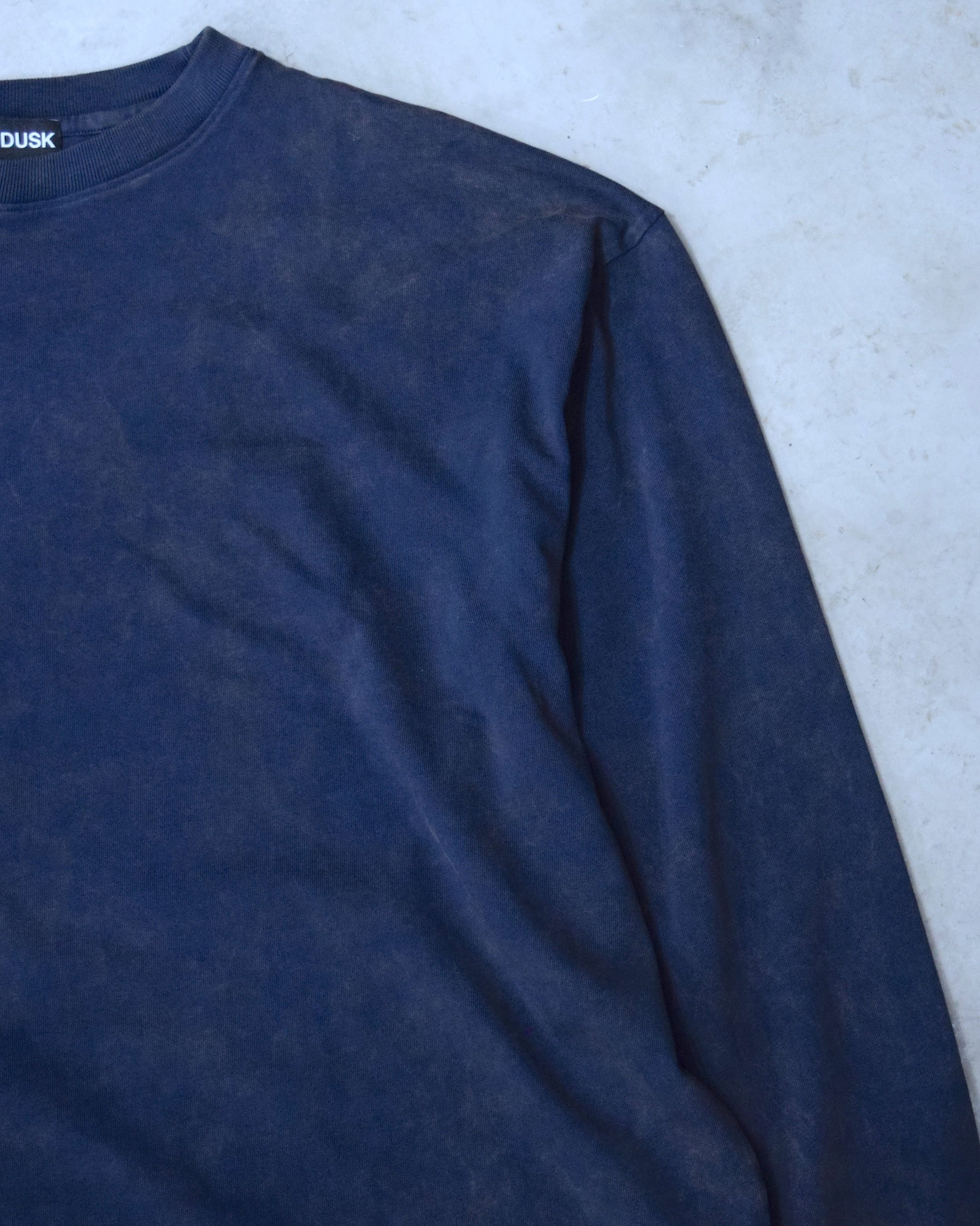 INTODUSK / LS OVERSIZED TEE - NAVY