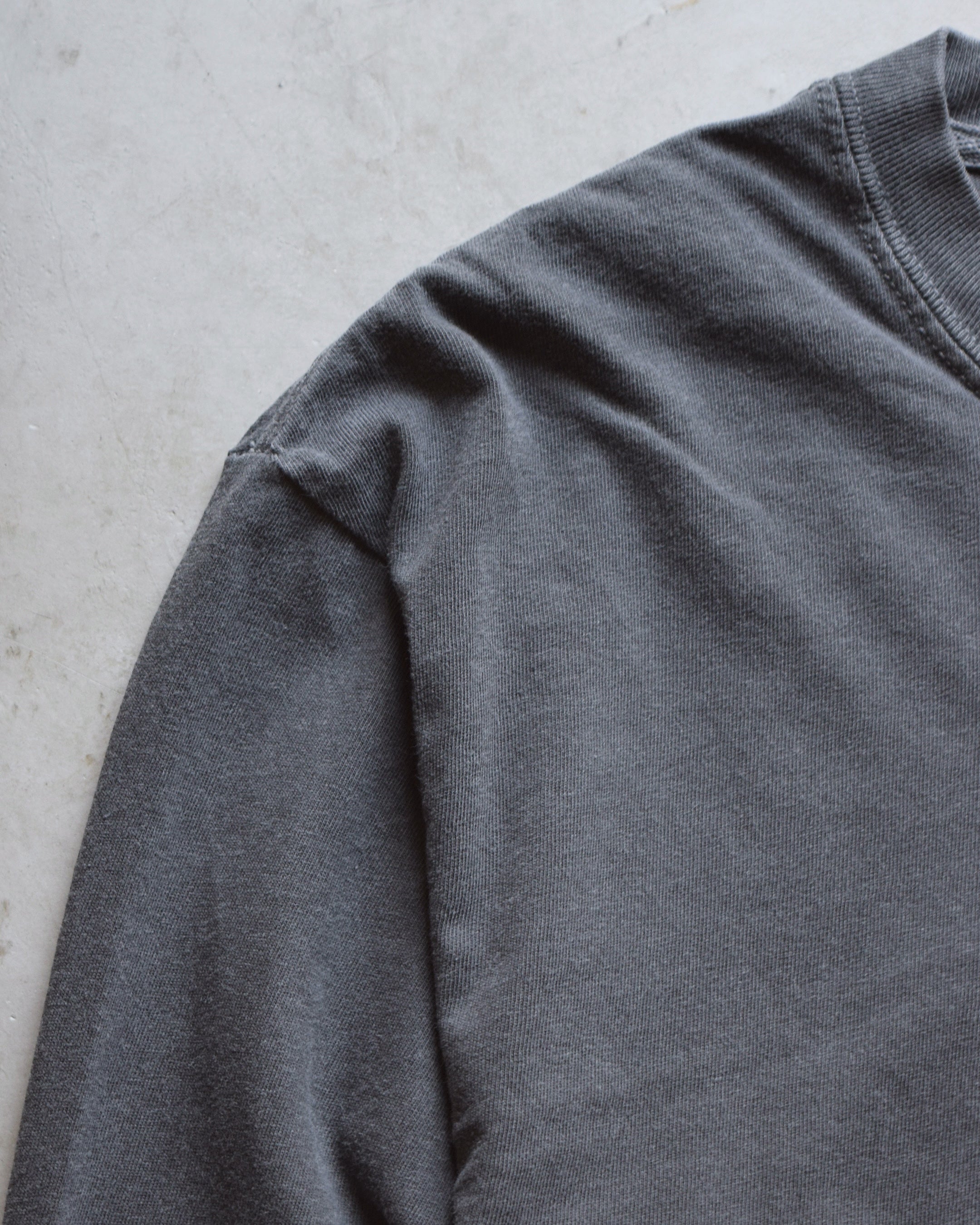TODAY edition / "how?" LS Tee - CHARCOAL