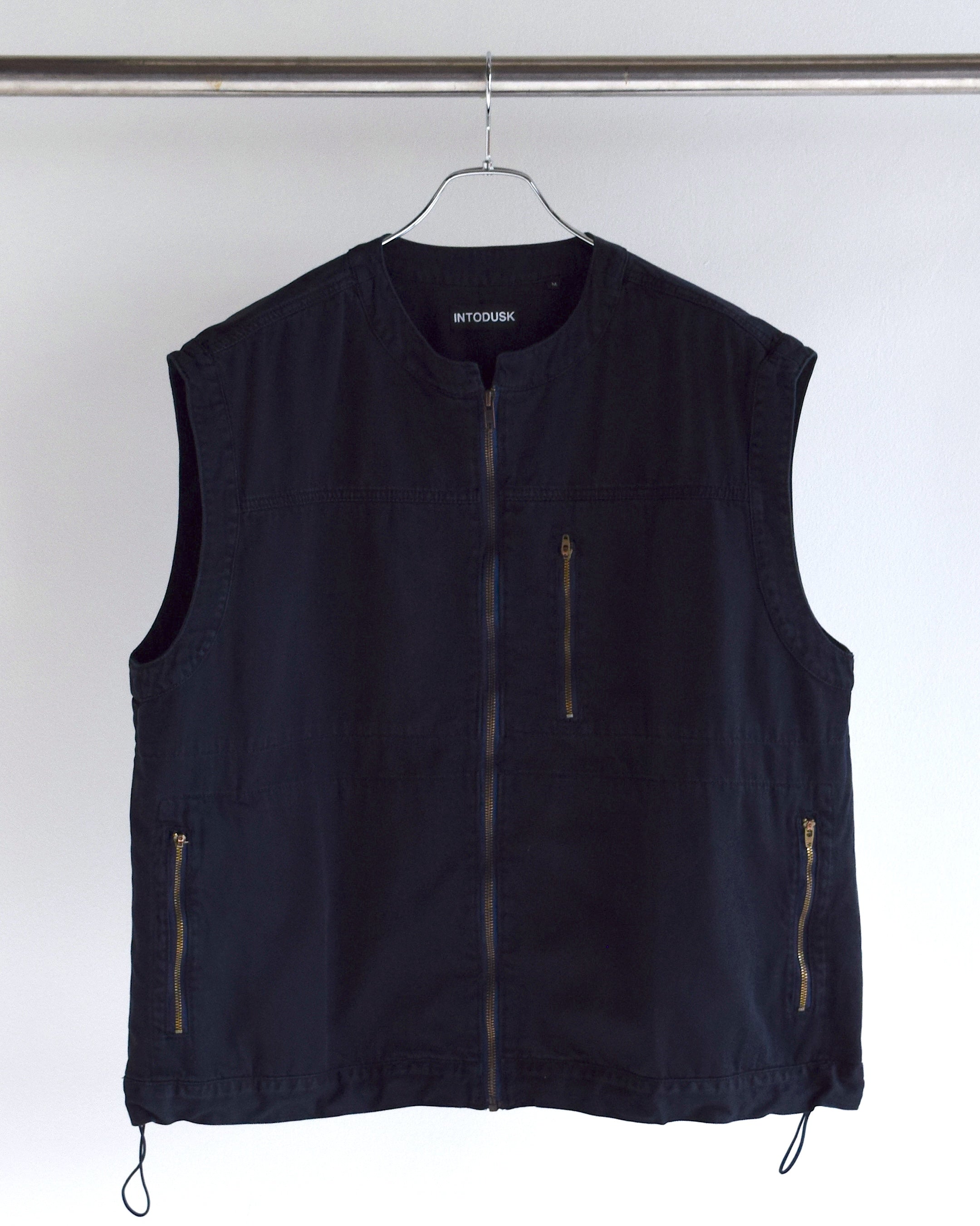 INTODUSK / EXAGGERATED VEST - NAVY