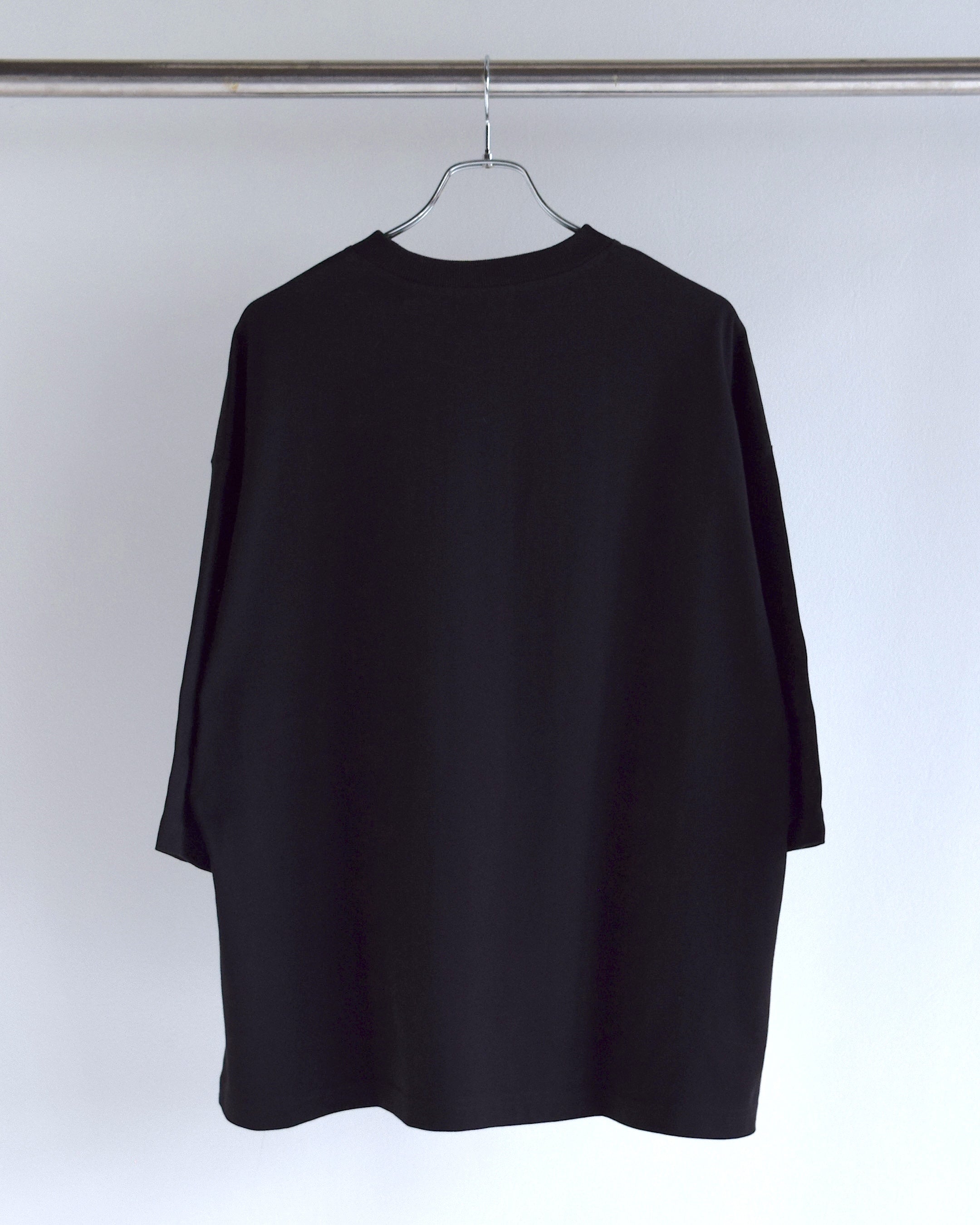 INTODUSK / OVERSIZED SS TEE - BLACK