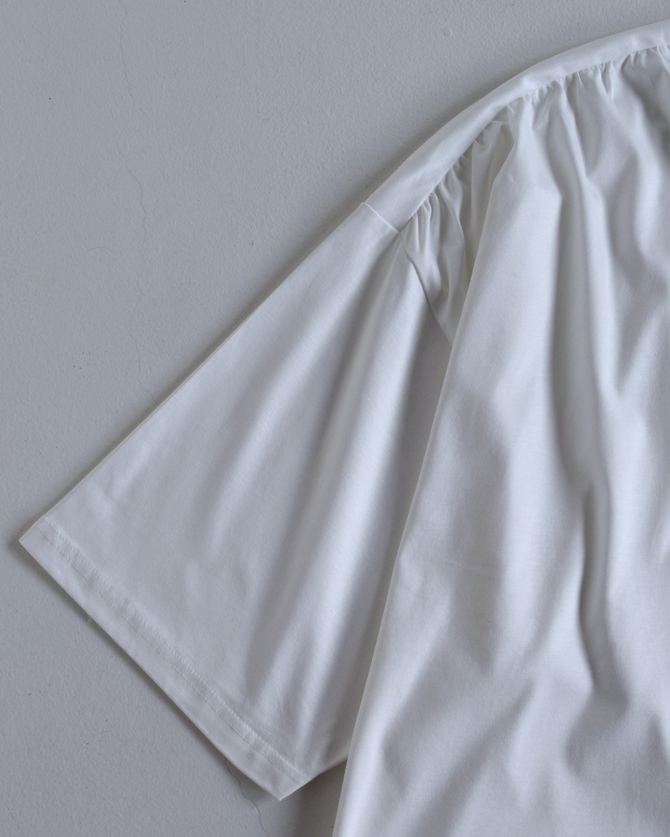 INTODUSK / SWELL OVER SS TEE - WHITE