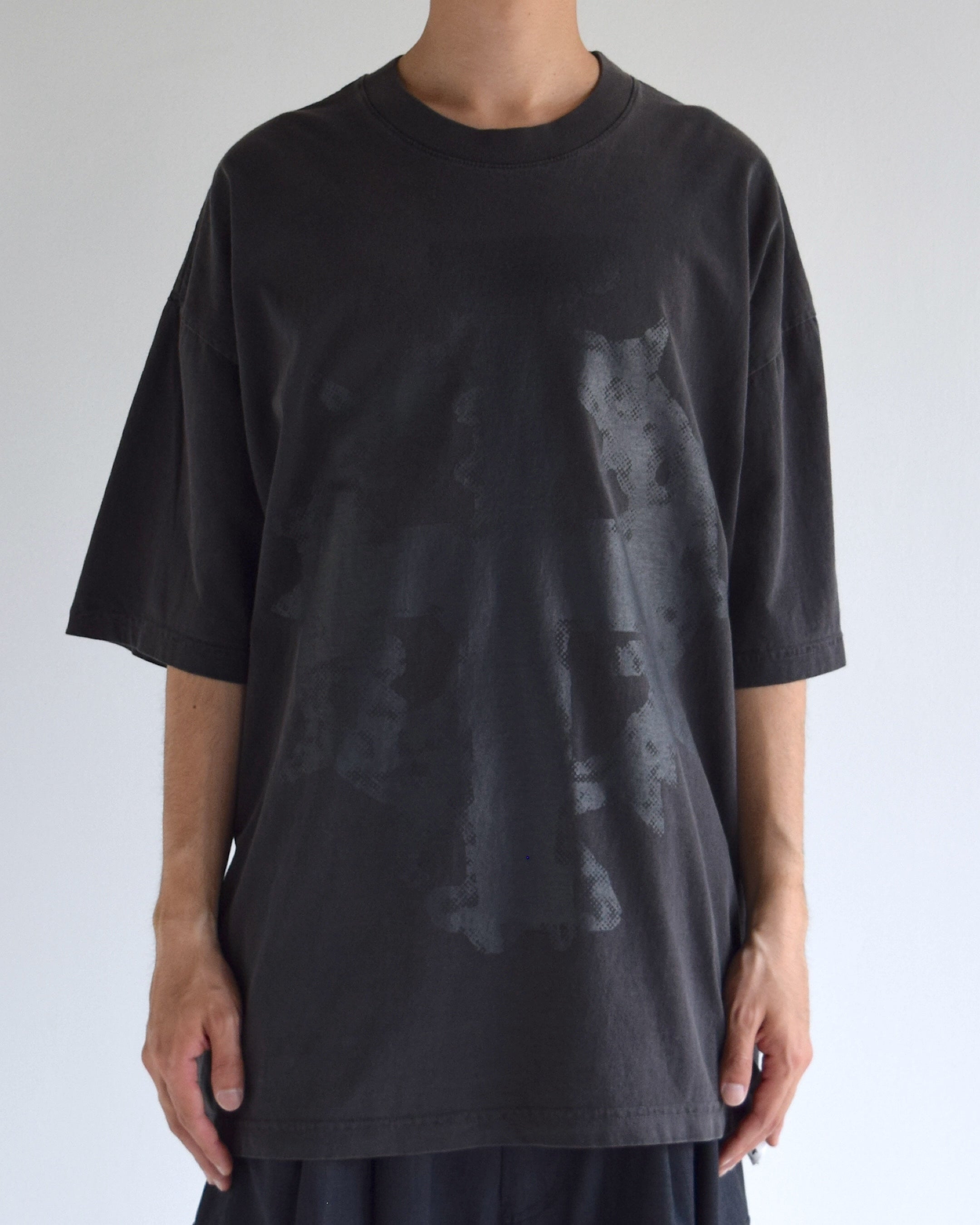 LES SIX / psalm 103 tee - Washed grey