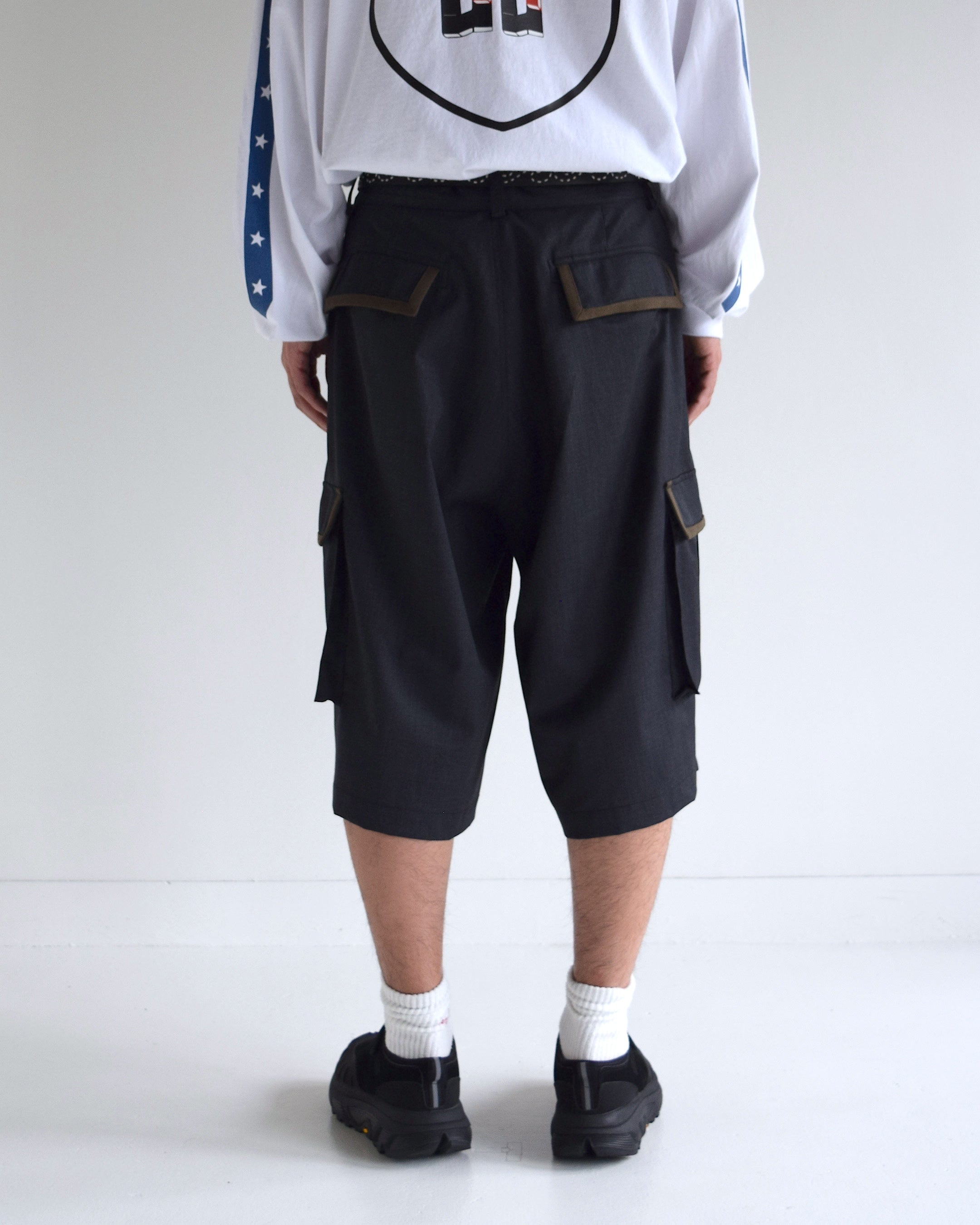 LES SIX / alternative history shorts - Black