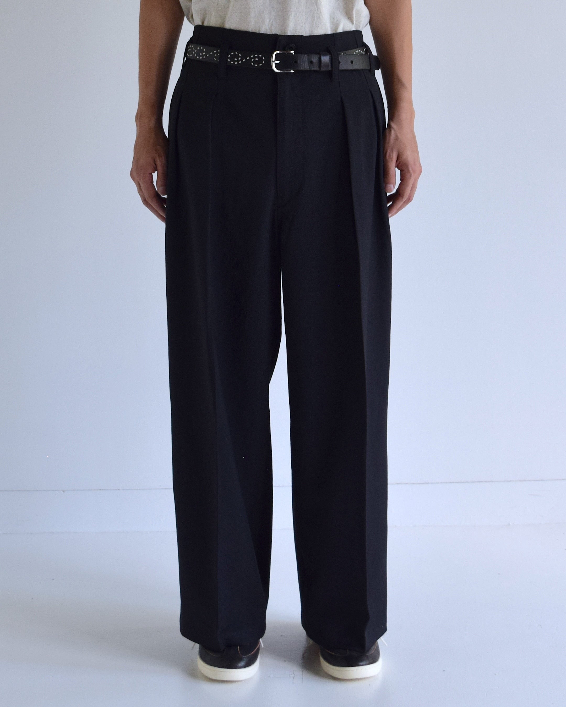 satou / "dokan wide slacks" - kuro