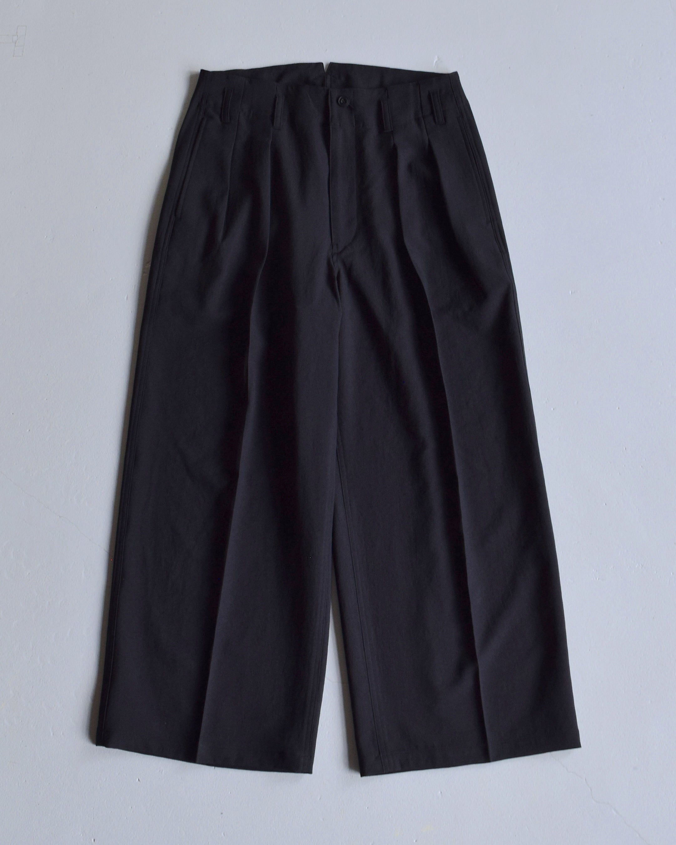 satou / "dokan wide slacks" - kuro