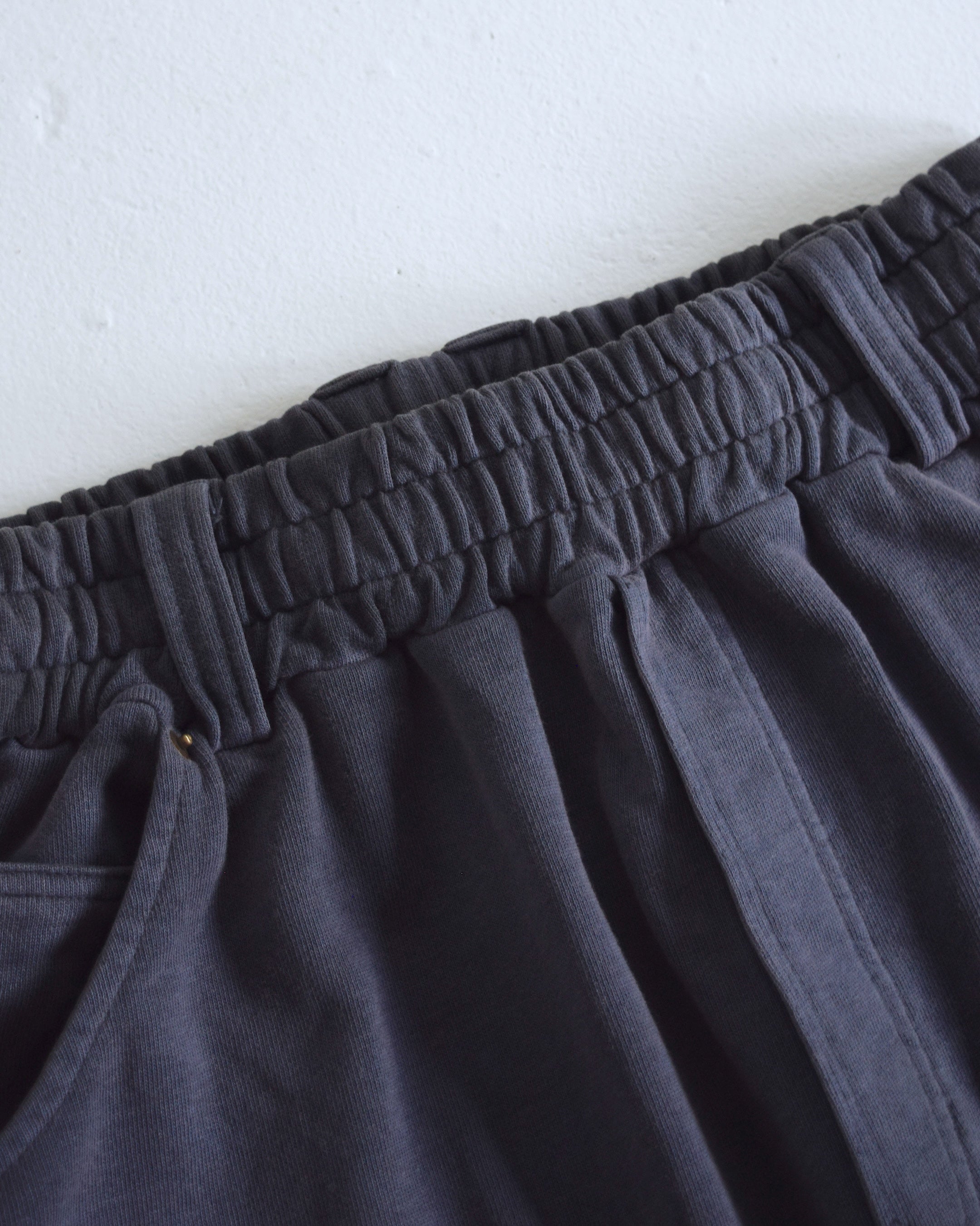 BONKNOW FREAKS / Double Knee Tactical Sweat Shorts - OBSIDIAN