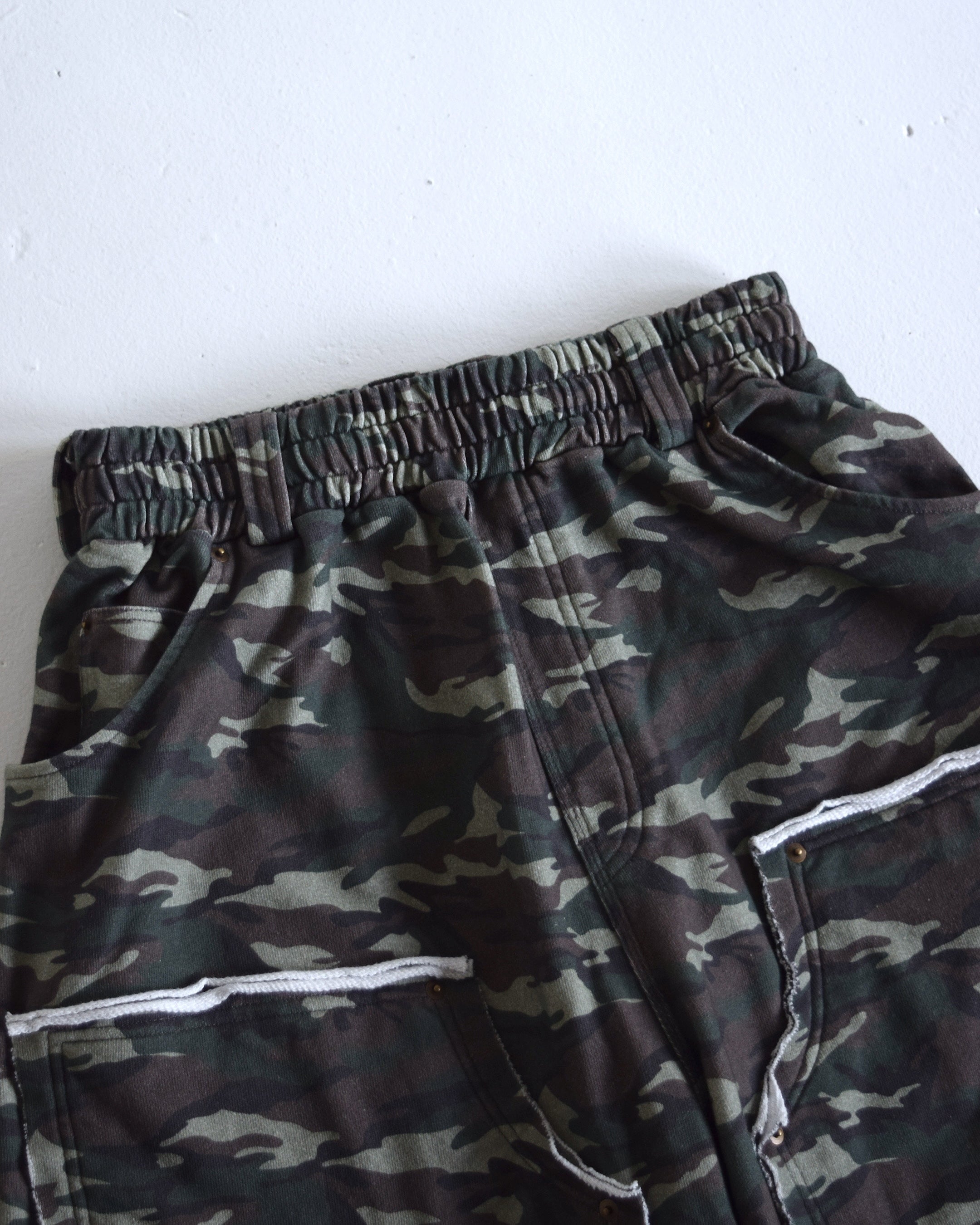 BONKNOW FREAKS / Double Knee Tactical Sweat Shorts - CAMO