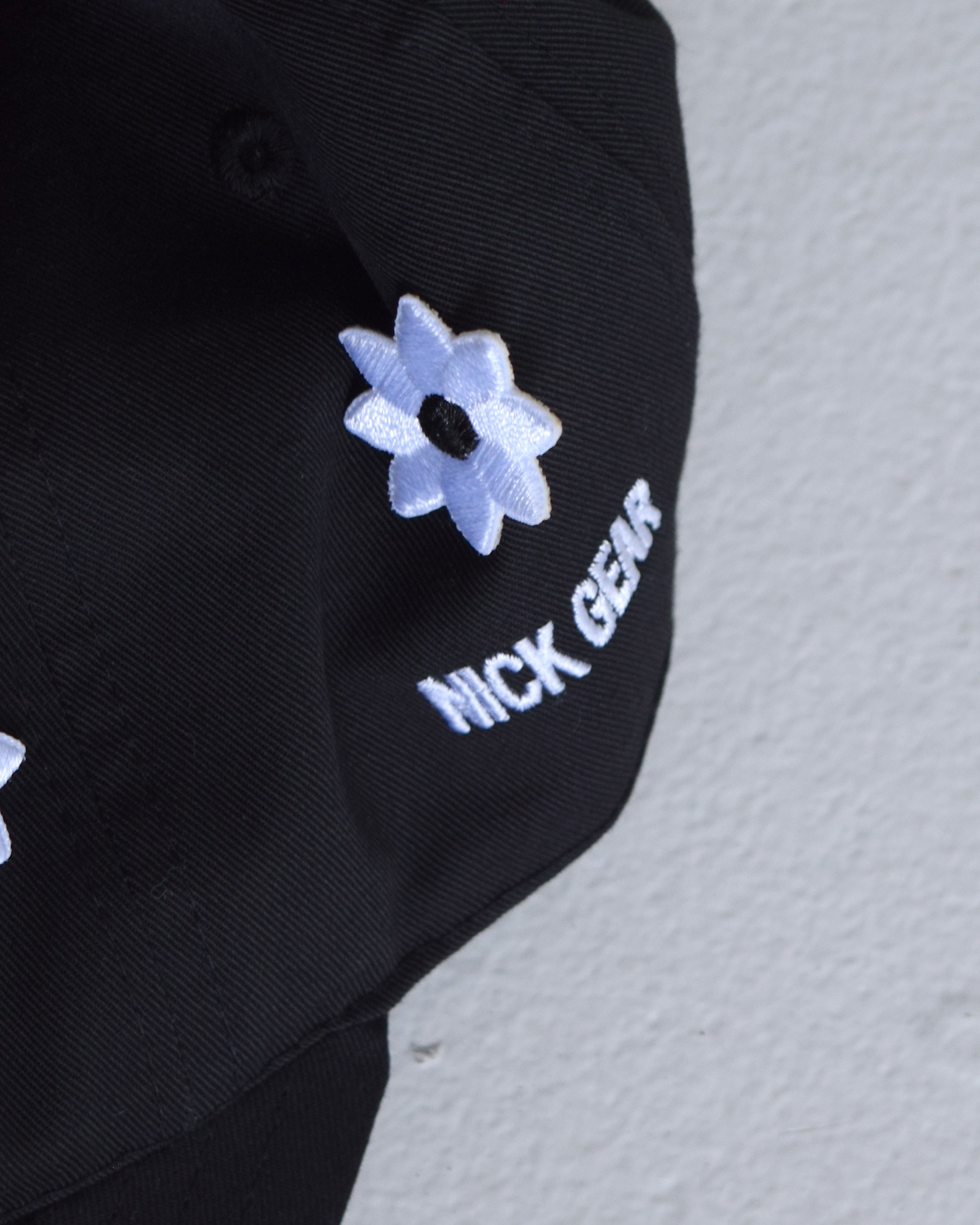 NICK GEAR / 3D Flower logo Cap - BLACK