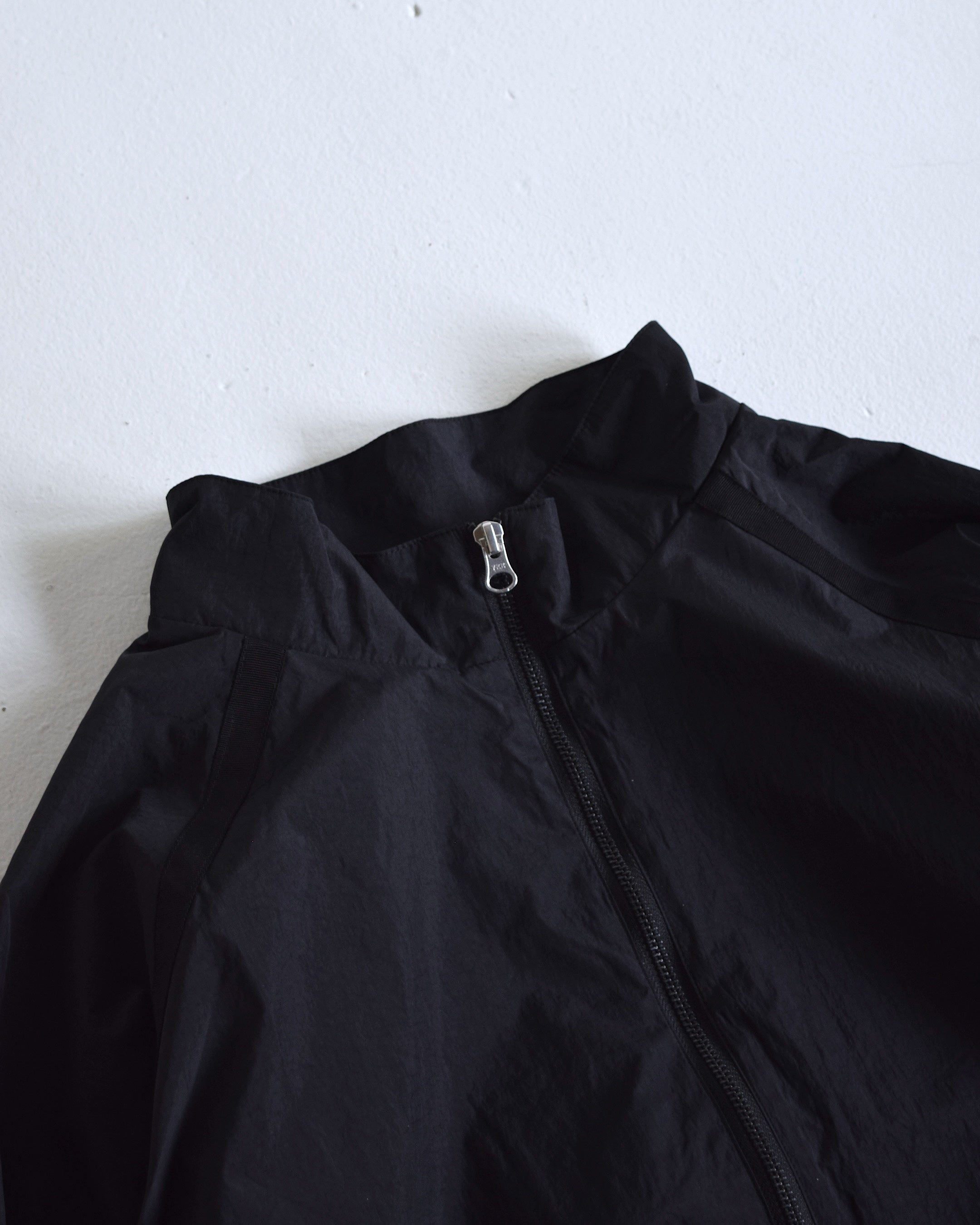 NICK GEAR / Nylon Ruffle Jacket - BLACK