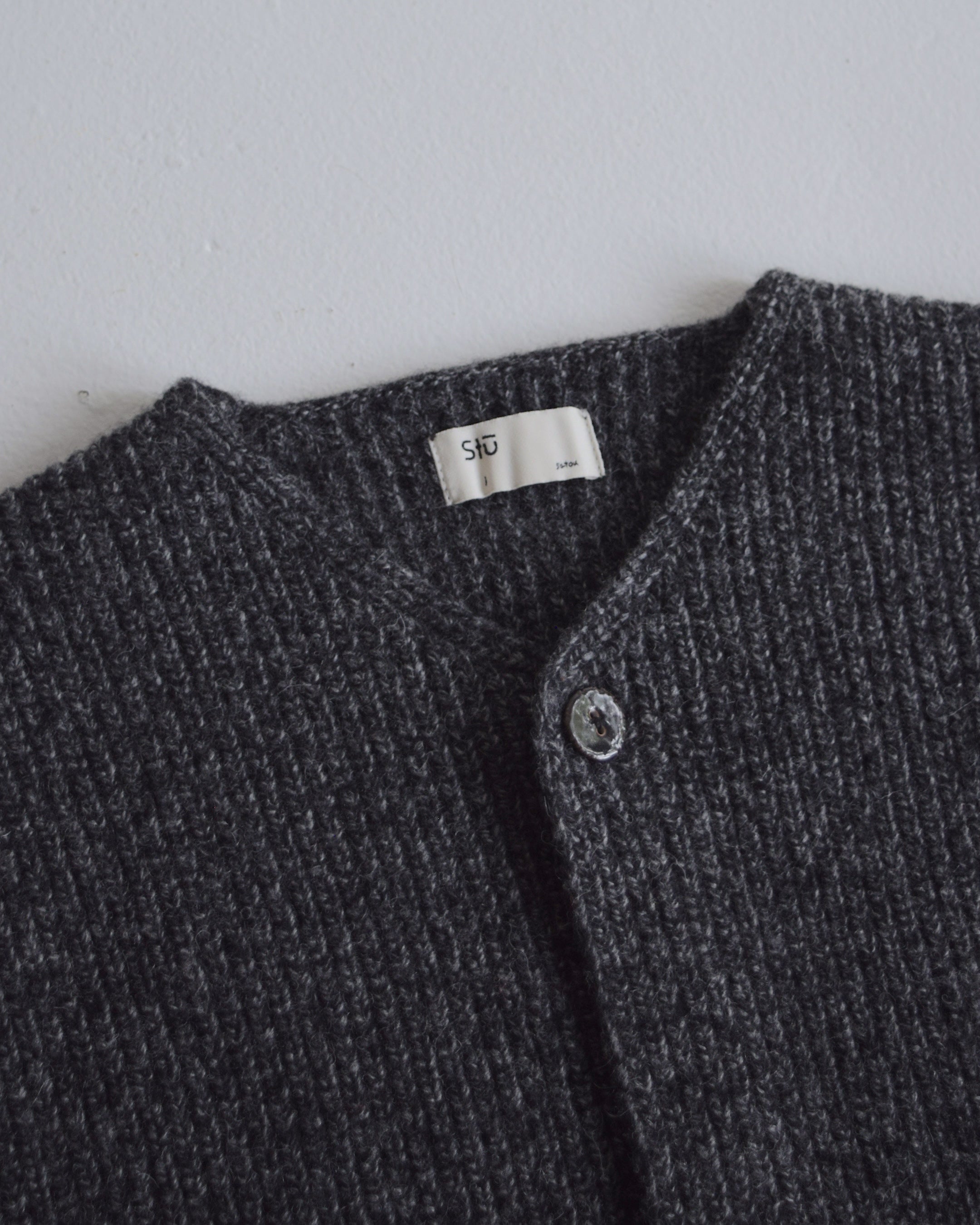 satou / "melange knit chokki" - sumi