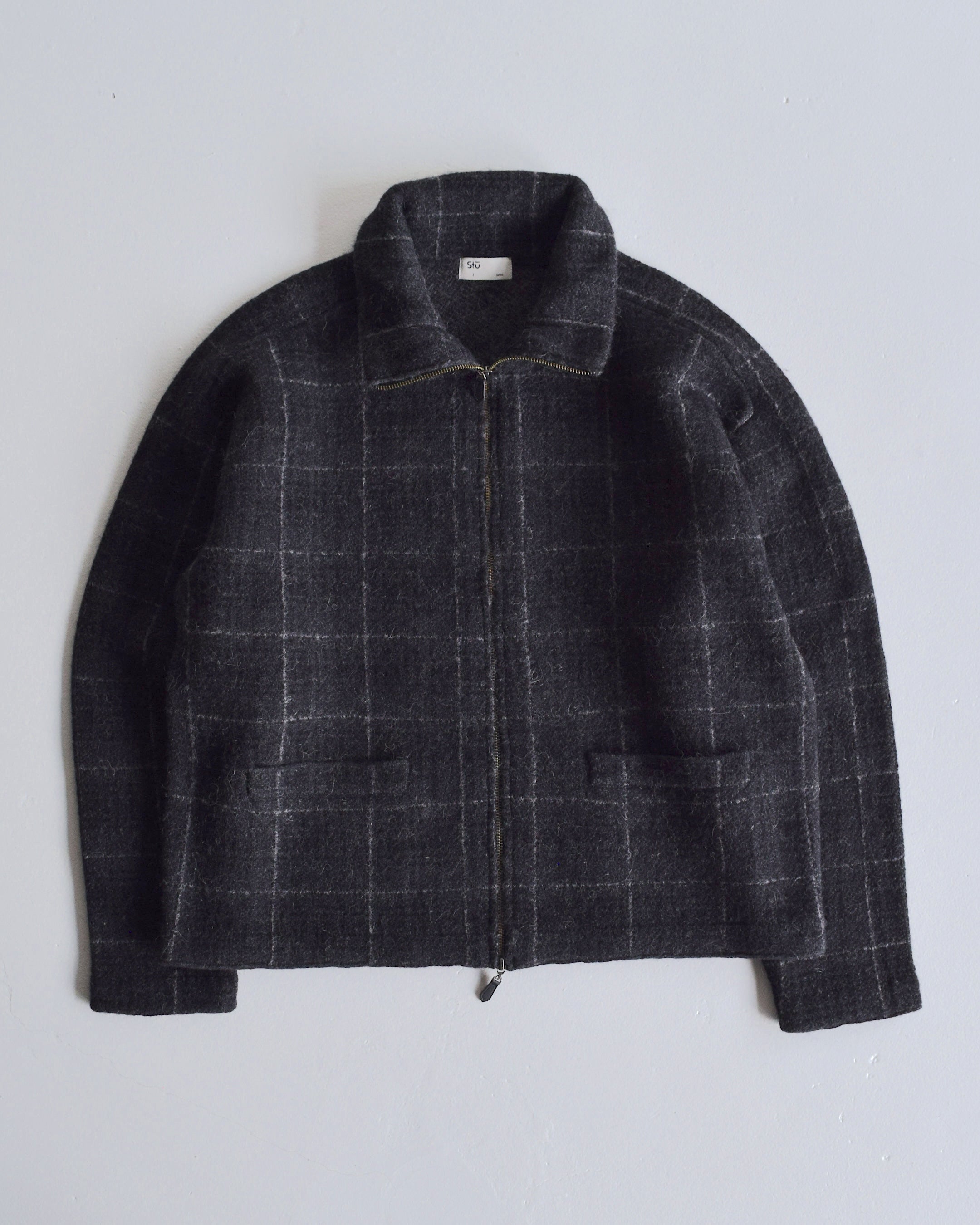 satou / "check drivers knit" - sumi