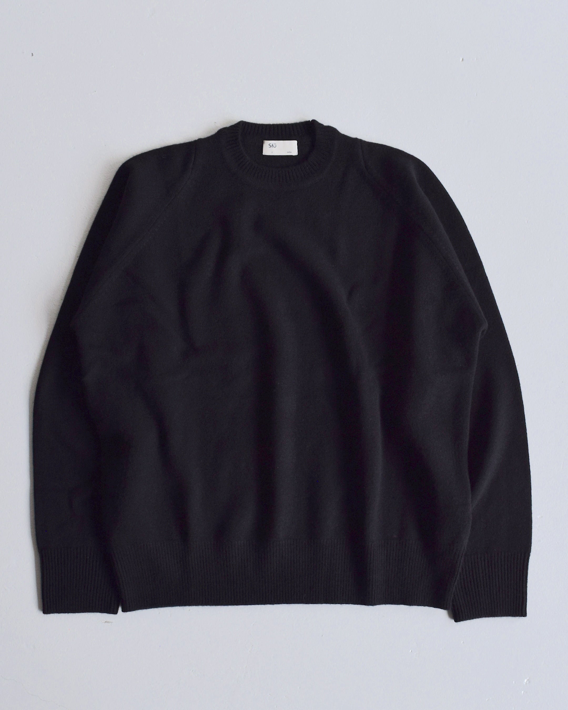 satou / "flower handstich knit" - kuro