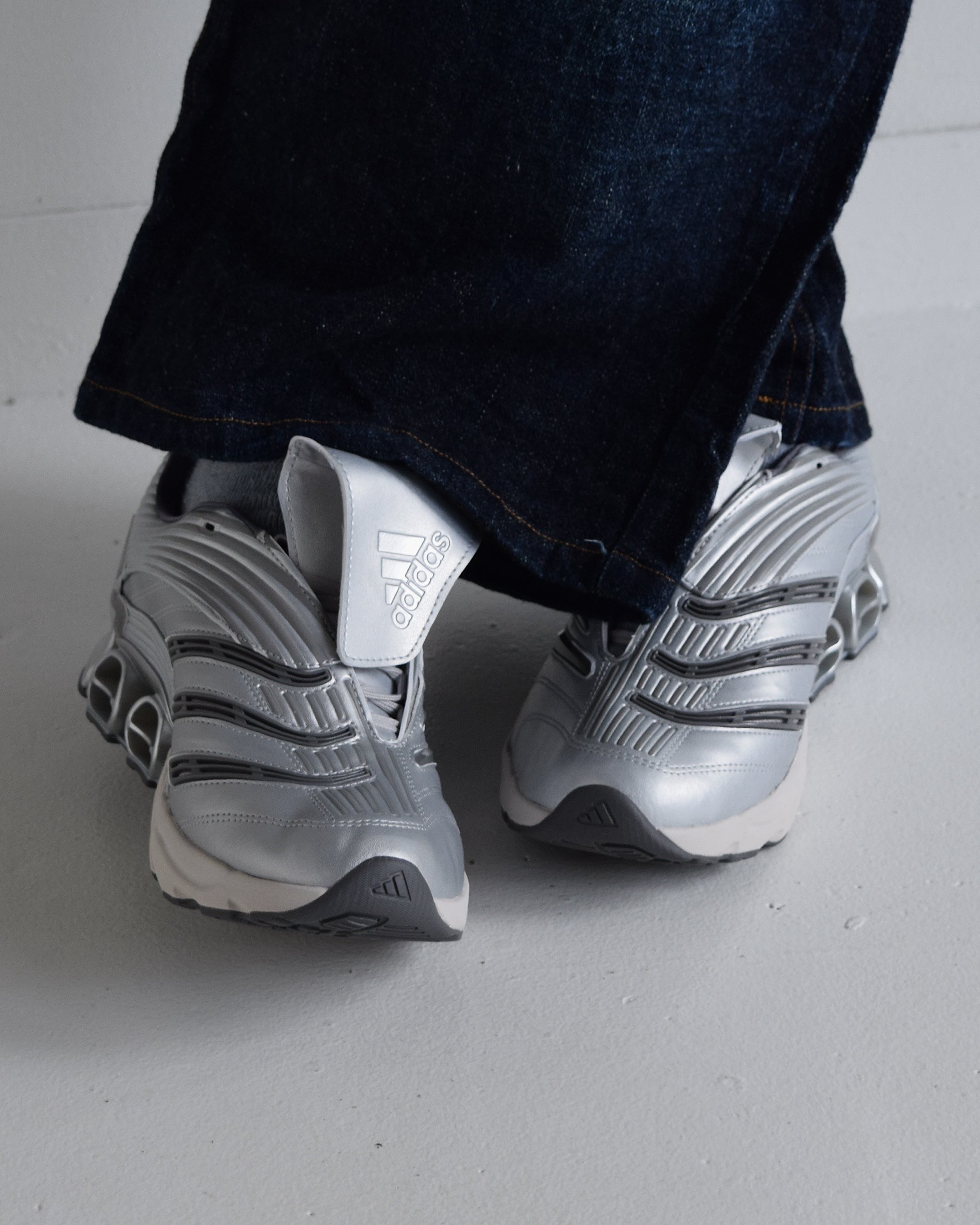 ADIDAS / PREDATOR MEGARIDE - SILVER