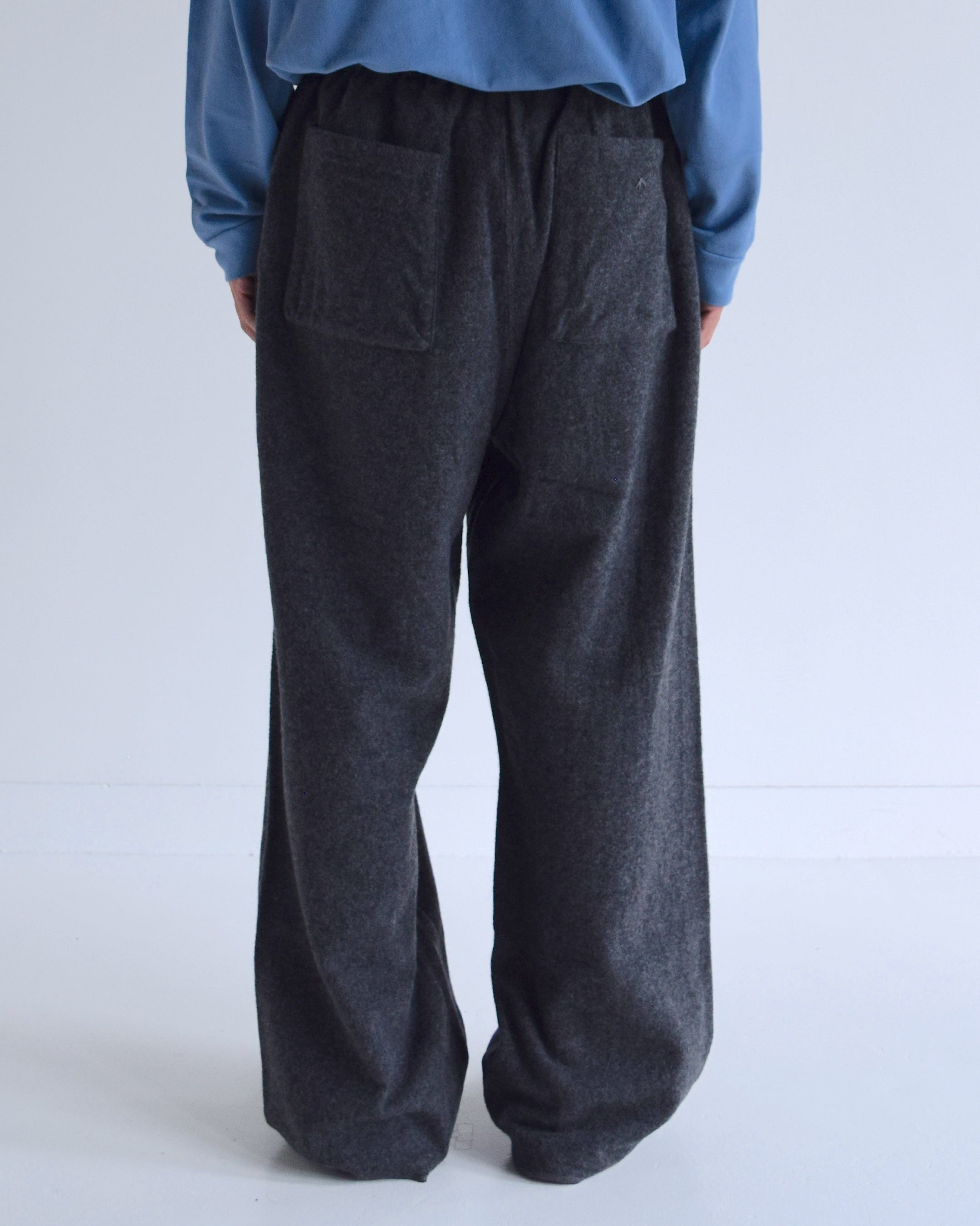 satou / "fleece easy pants" - sumi