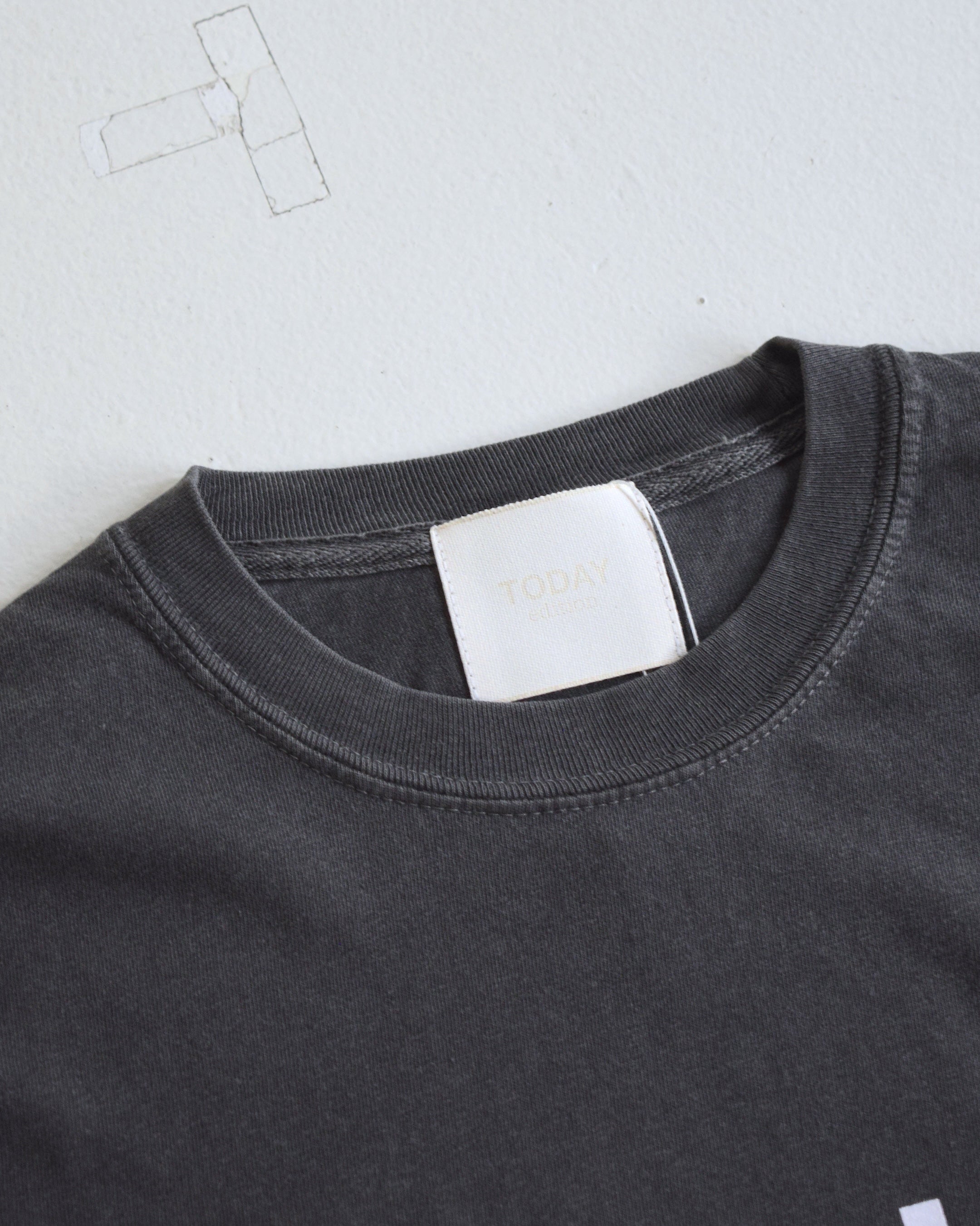 TODAY edition / YEAH LS Tee - CHARCOAL