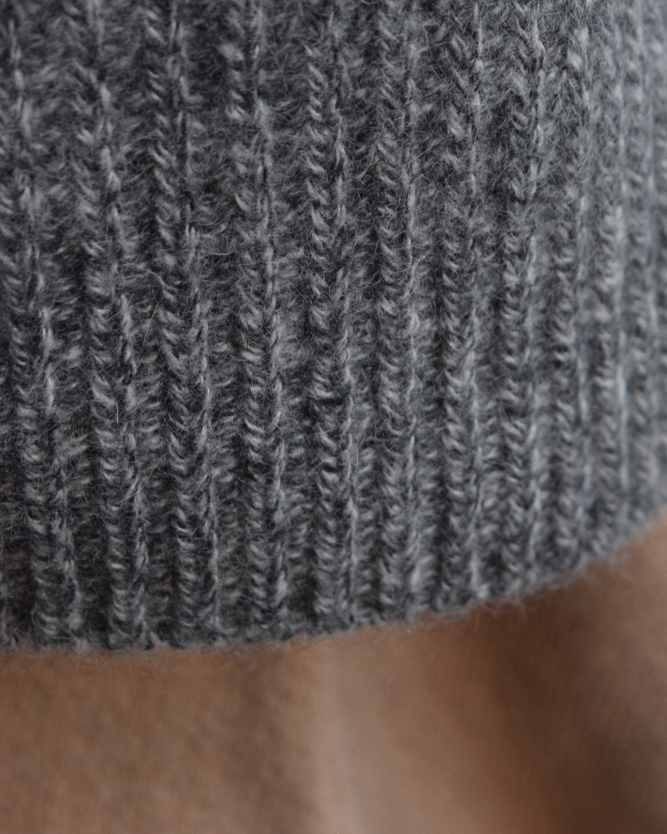 nakedgauge / CASHMERE COMFORT FIT SWEATER - MIX GRAY